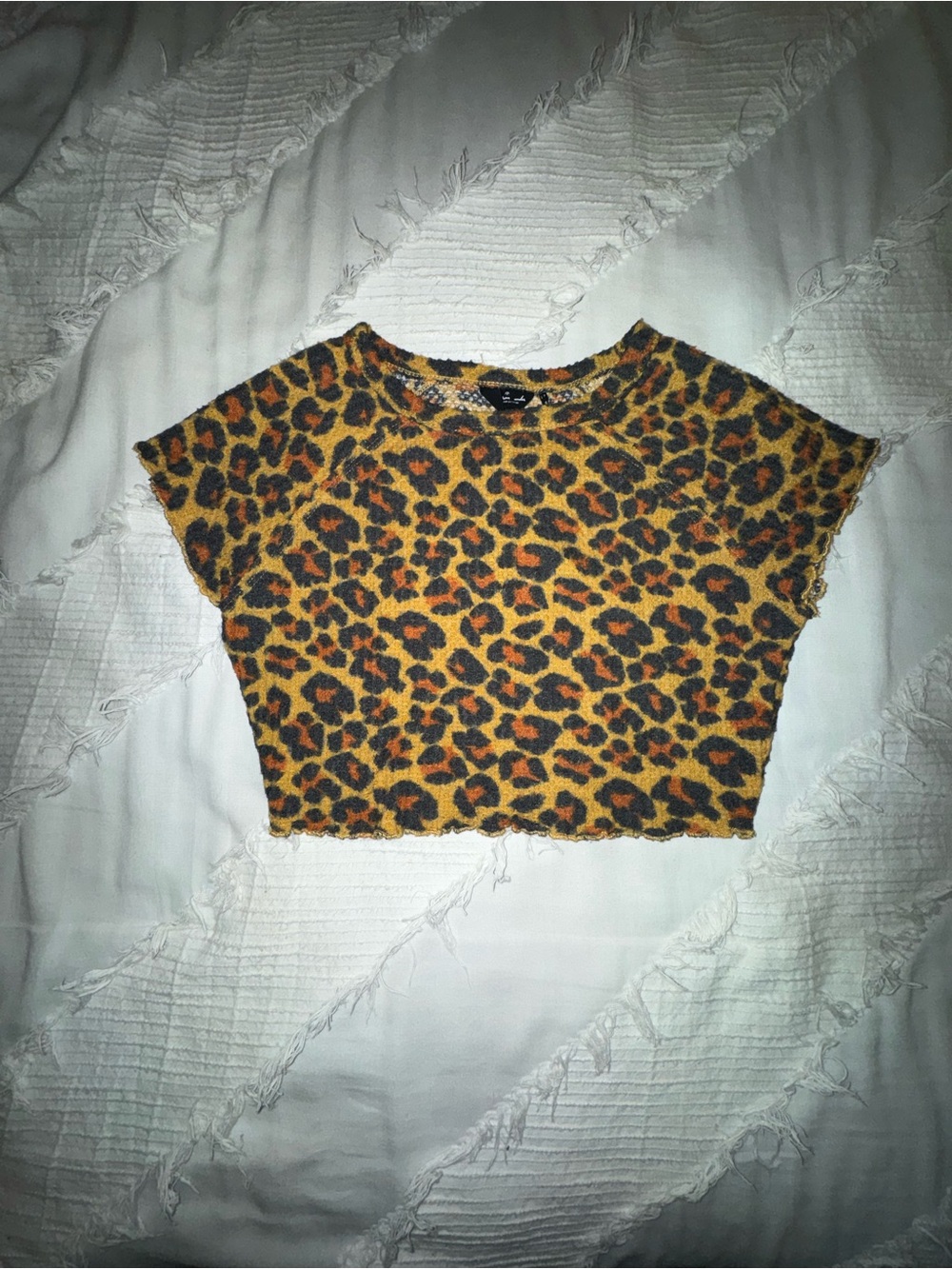 Leopard Print Cropped Tee - Yellow & Black sooooooo soft!